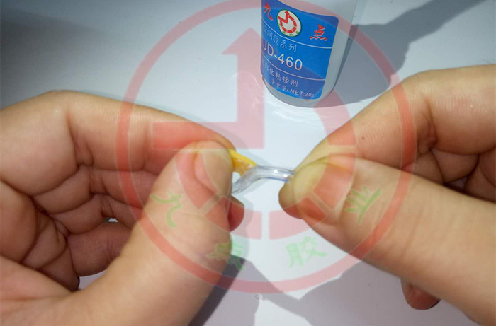 PVC粘pu用什么膠水？